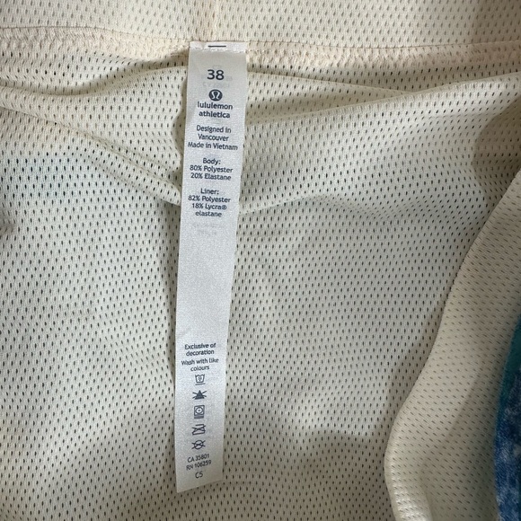 Lululemon El Current Lined TSWA Blue Green board shorts size 38 - Picture 3 of 5